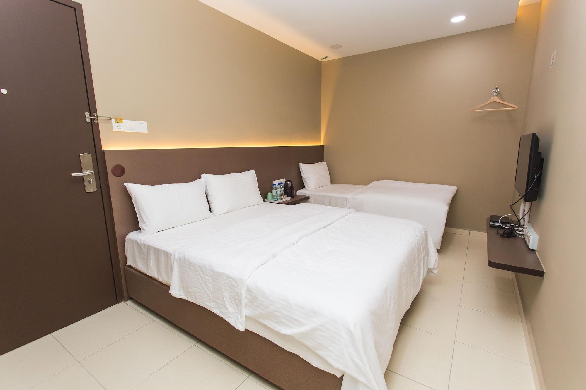 Hotel Tropika Garden Kulai 2*