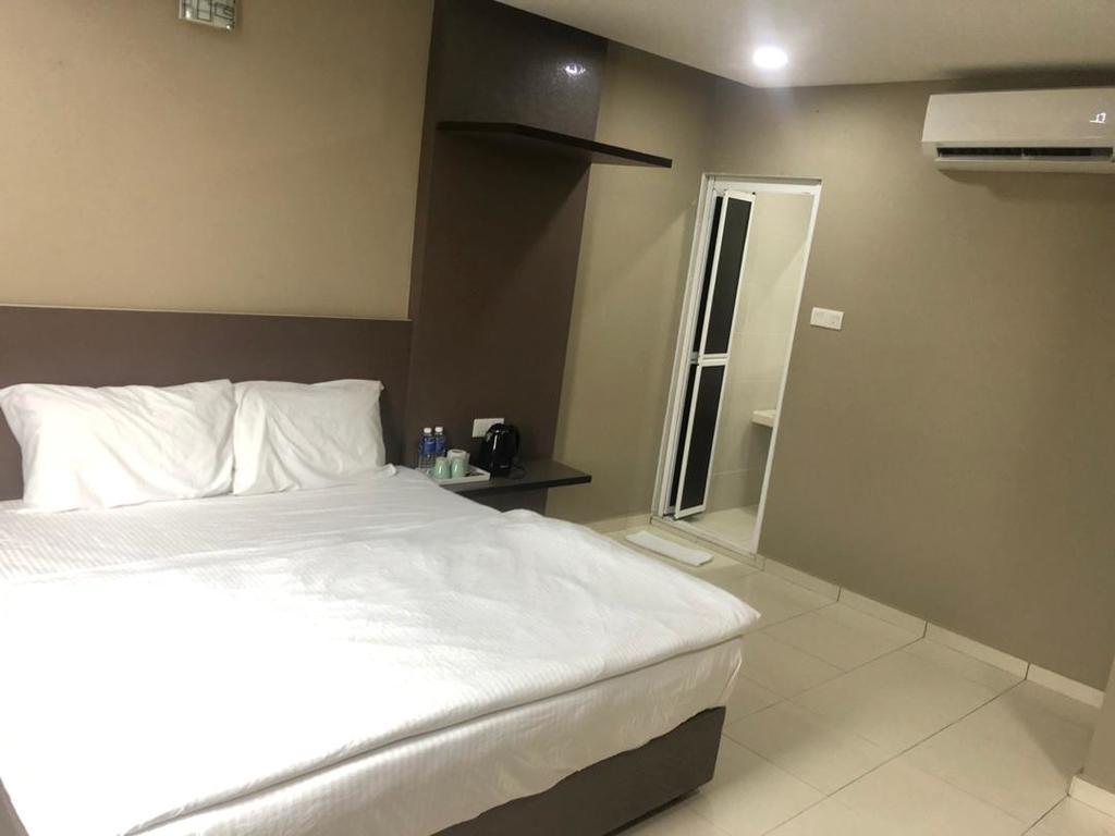 Tropika Garden Kulai Hotel 2*